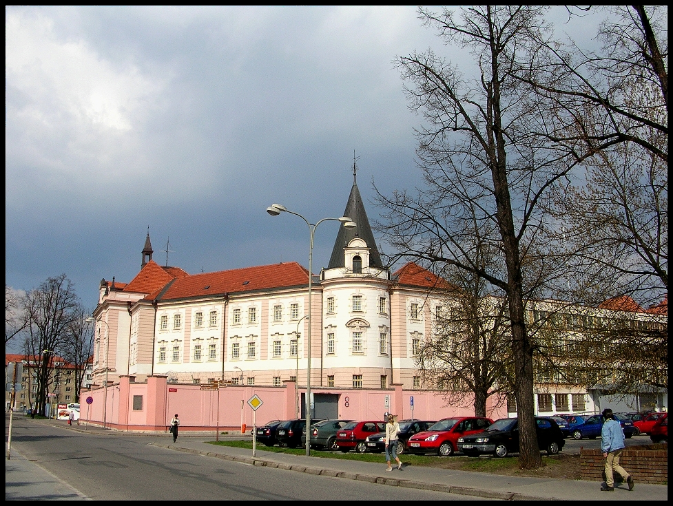 Budova soudu a vazební věznice