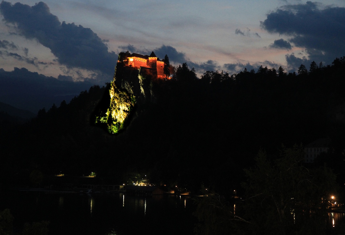 Bledský hrad v noci