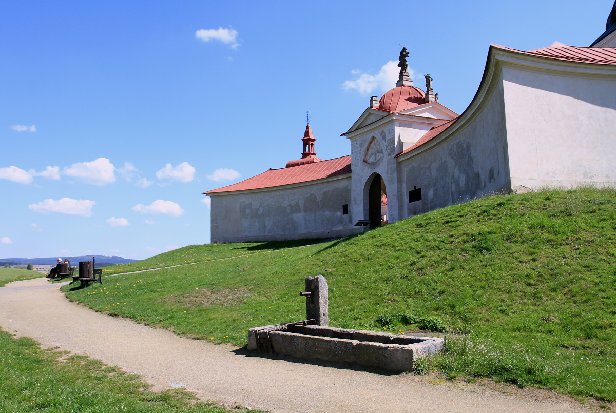 K poutnímu kostelu sv. J. Nepomuckého