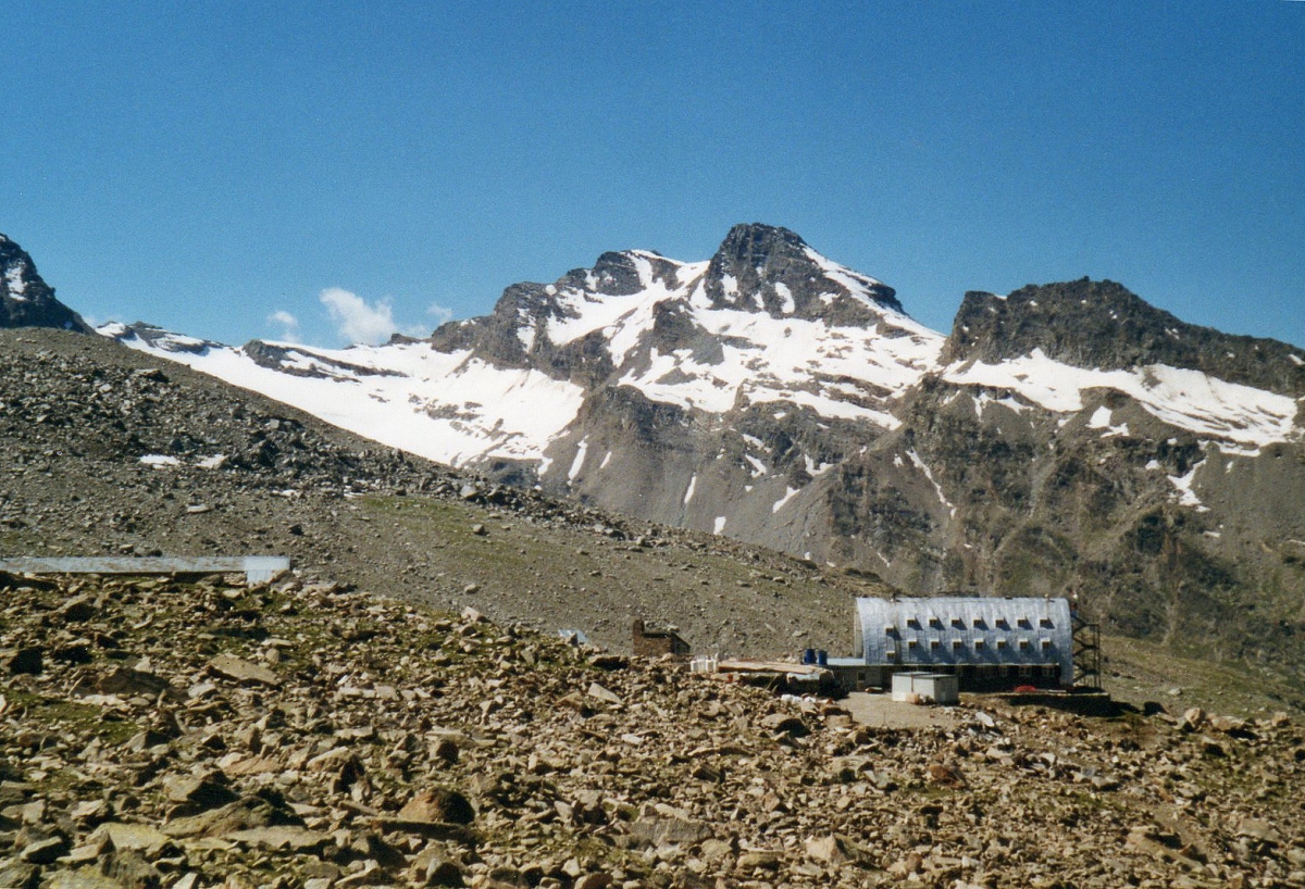 3./ Výchozí místo pro výstup na Gr. PARADISO 4061 m/m