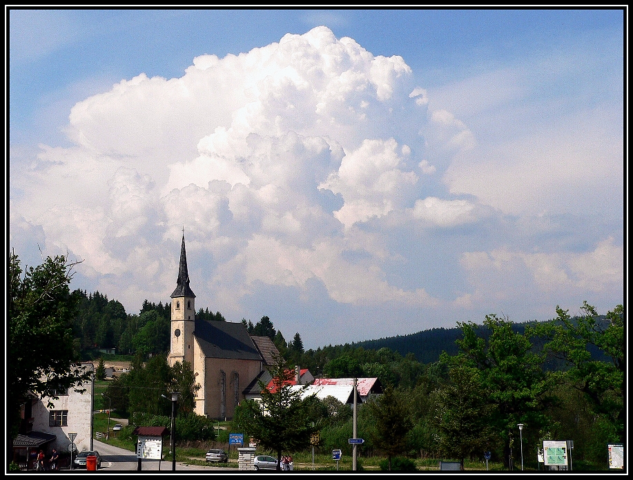 Kumulus nad Přední Výtoní